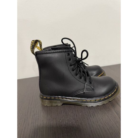 Dr. Martens Kids Combat Black High Top Boots Size UK 9 US 10 Boys Girls Shoes - Picture 5 of 7